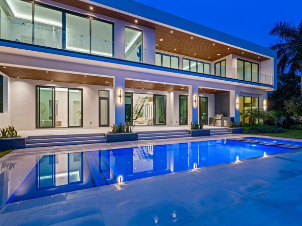 2405 Castilla Isle, Fort Lauderdale FL 33301