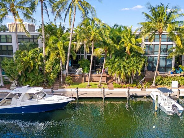 3016 NE 49th St 4, Fort Lauderdale FL 33308