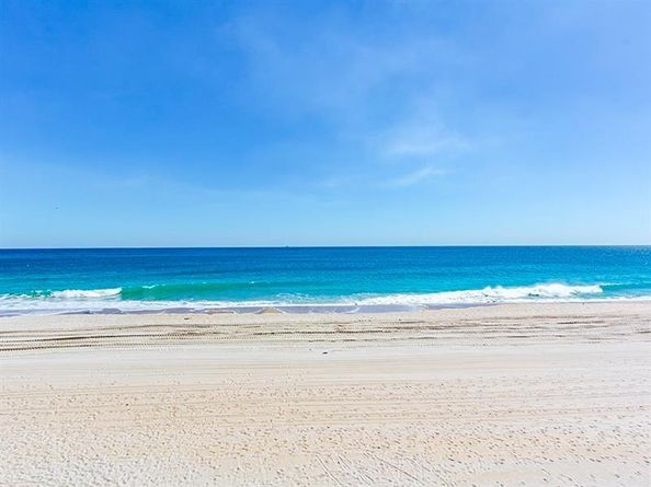 2555 NE 11th St 402, Fort Lauderdale FL 33304