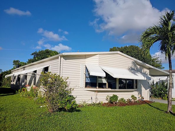 3353 Lake Overlook Place, Lantana FL 33462