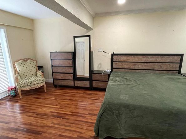 5402 SW 1st St, Plantation FL 33317