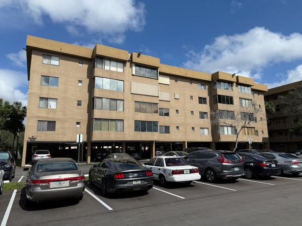 8030 Hampton Boulevard 414, North Lauderdale FL 33068