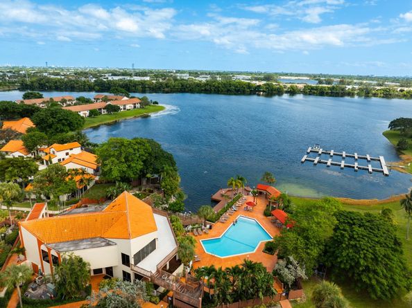 109 Liberty Ct 109, Deerfield Beach FL 33442