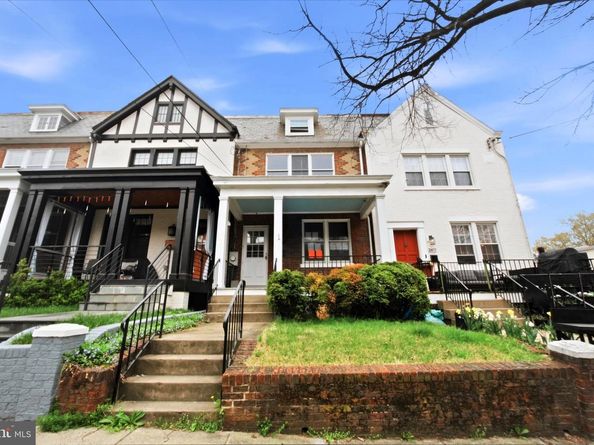 2413 39TH Street NW, Washington DC 20007
