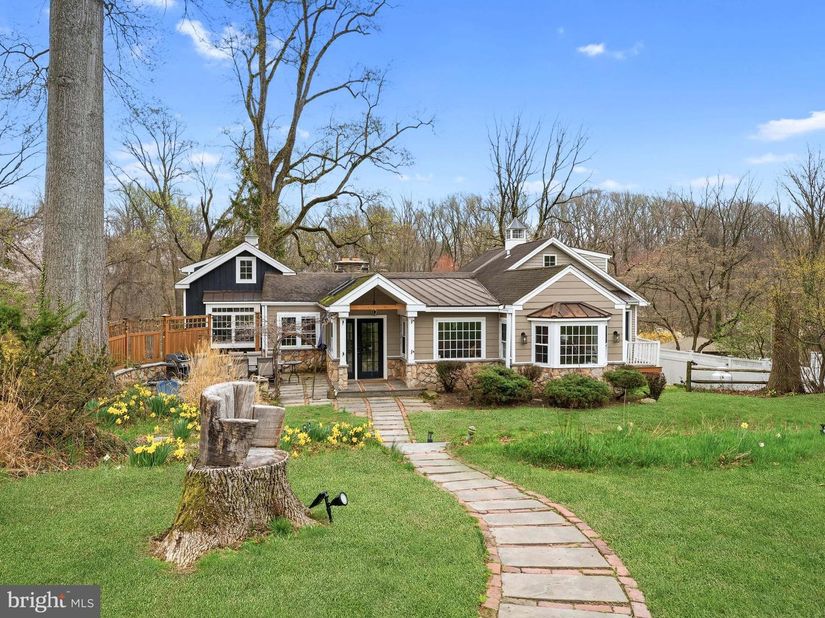 71 W Sproul Road, Springfield PA 19064