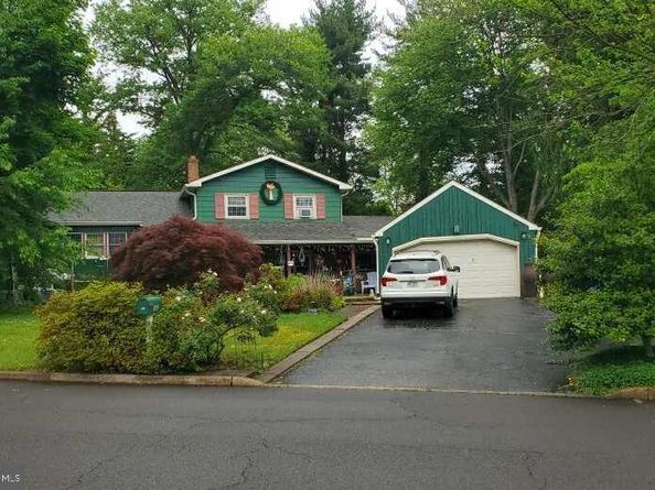 700 Gordon Drive, Yardley PA 19067