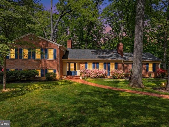 2400 Beekay Court, Vienna VA 22181