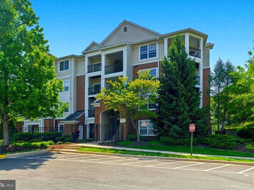 12901 Centre Park Circle 115, Herndon VA 20171