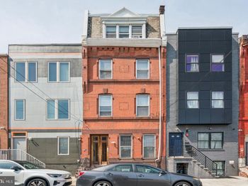 1733 W Montgomery Avenue