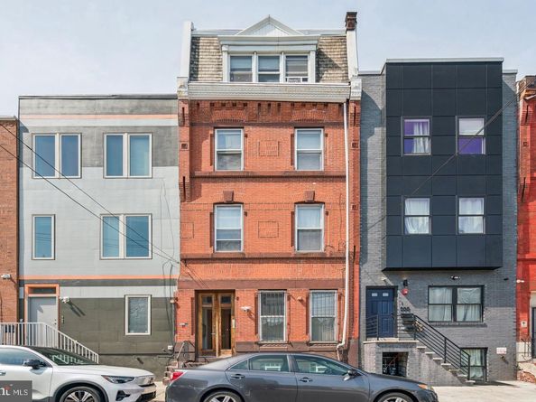 1733 W Montgomery Avenue, Philadelphia PA 19121