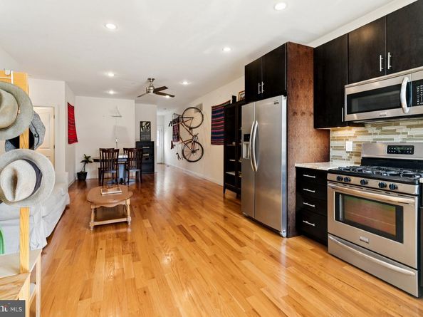 2555 Carpenter Street A, Philadelphia PA 19146