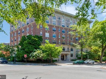 2039 New Hampshire Avenue NW