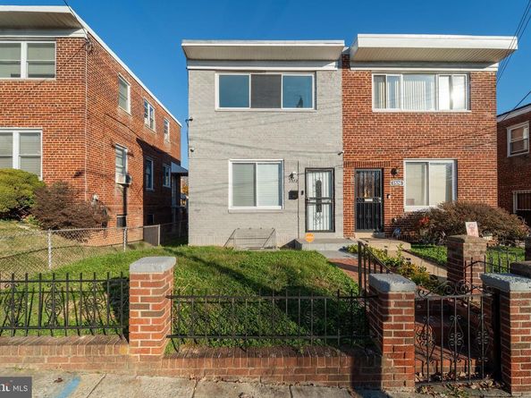 1572 41st Street SE, Washington DC 20020