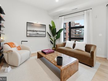 2525 Pennsylvania Avenue NW