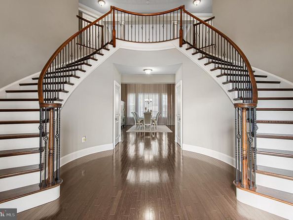 23 Oxford Drive, Ivyland PA 18974