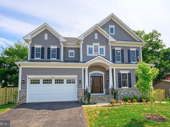 505 Hillcrest Drive SW