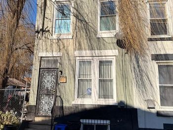 2529 W Dauphin Street