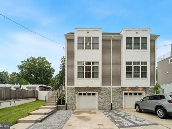 488 Evergreen Avenue