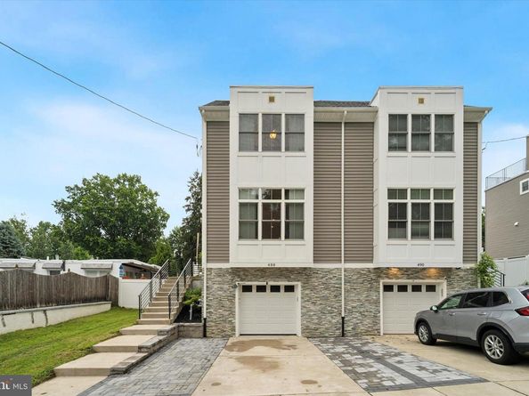 488 Evergreen Avenue, Philadelphia PA 19128