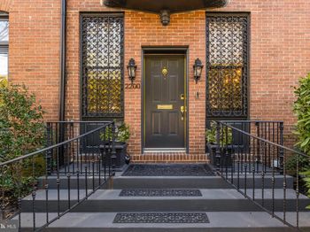 2200 Decatur Place NW