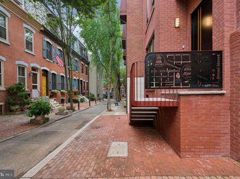 108 N Van Pelt Street