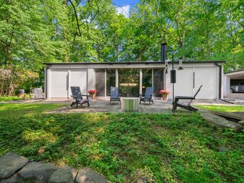 3705 Darby Road