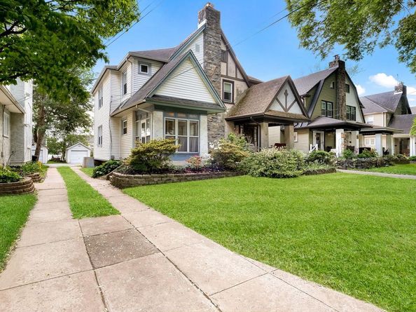 271 Ballymore Road, Springfield PA 19064