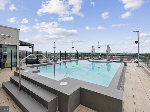 1021 N Garfield Street 233, Arlington VA 22201