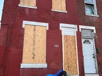 212 E Cambria Street