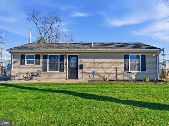 62 Old Brook Road, Levittown PA 19057