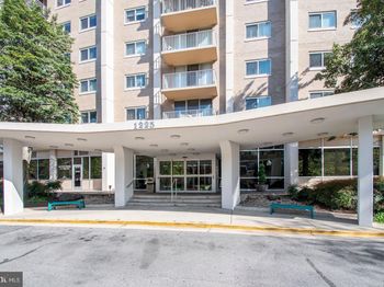 1225 Martha Custis Drive