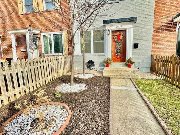 3739 Mark Drive, Alexandria VA 22305