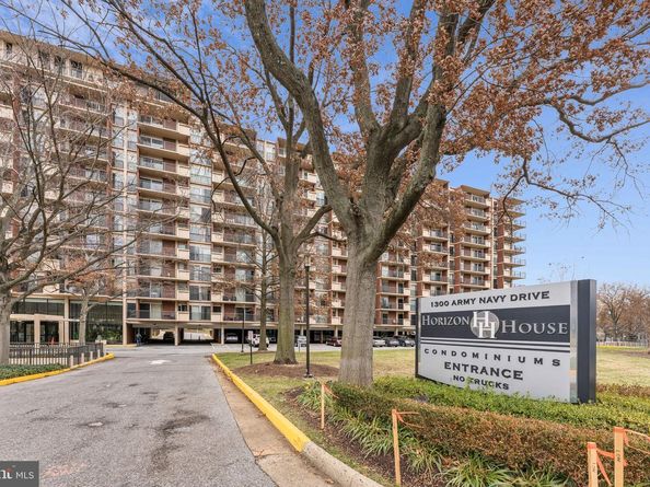 1300 Army Navy Drive 625, Arlington VA 22202