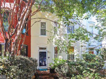 1414 North Carolina Avenue NE