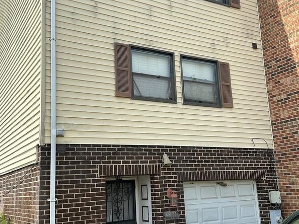 1800 Valley Terrace SE, Washington DC 20032