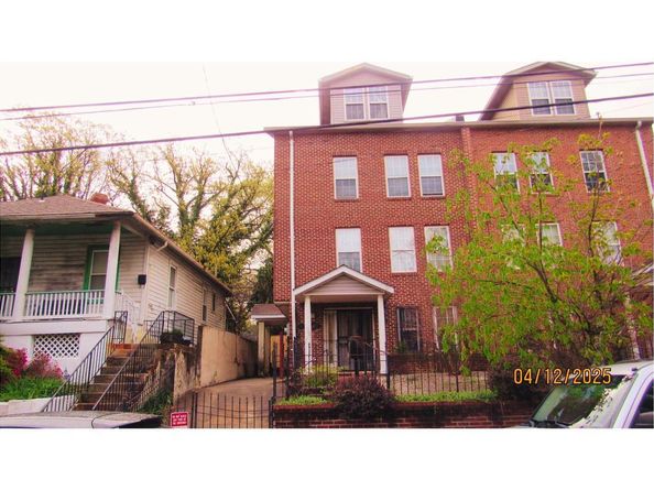 225 56TH Place NE, Washington DC 20019
