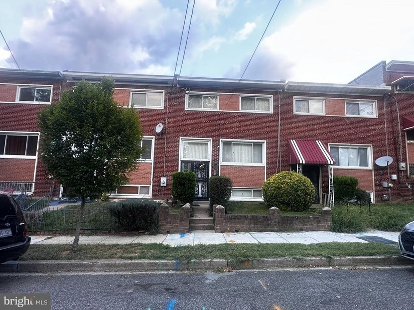 1326 W Street NE, Washington DC 20018