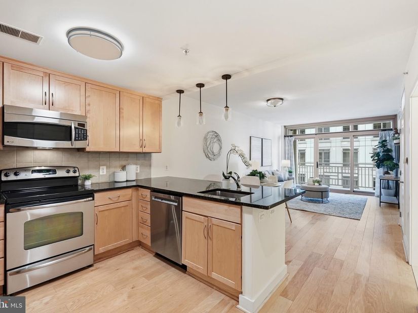 888 N Quincy Street 1105, Arlington VA 22203