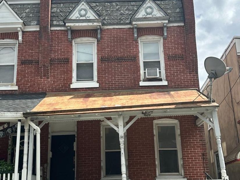 40 W Wyneva Street, Philadelphia PA 19144