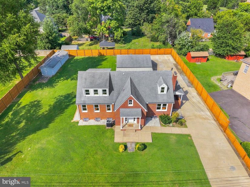 6334 Edgemoor Lane, Alexandria VA 22312