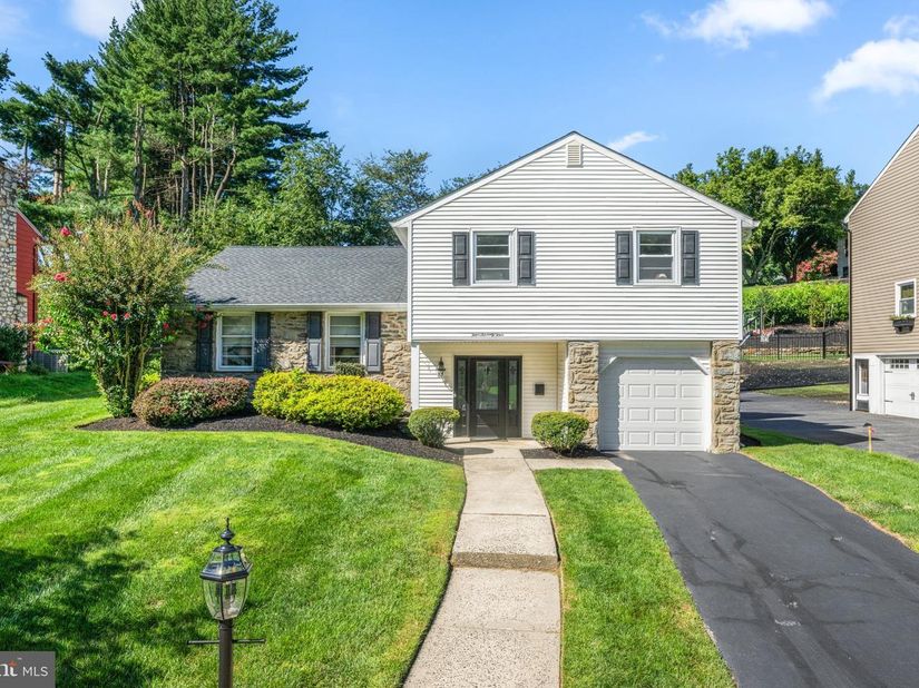 474 Doe Run Lane, Springfield PA 19064