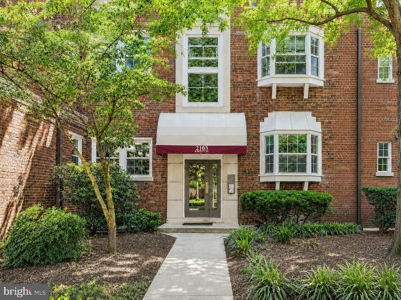 2103 N Scott Street 84, Arlington VA 22209