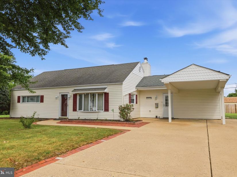 2856 Colmar Avenue, Bensalem PA 19020