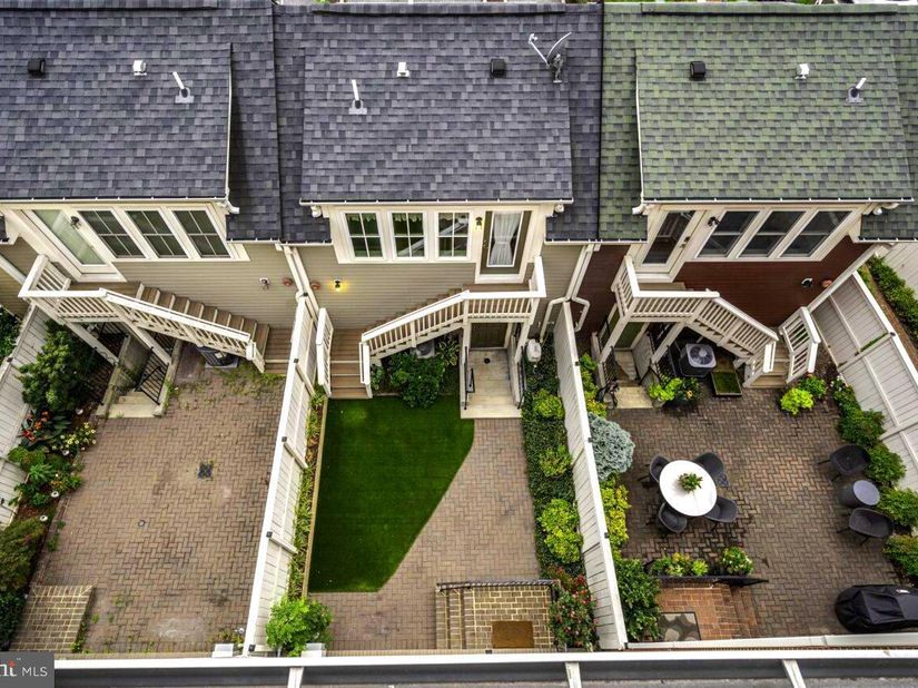 2216 Main Line Boulevard, Alexandria VA 22301