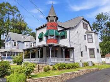 59 W Greenwood Avenue