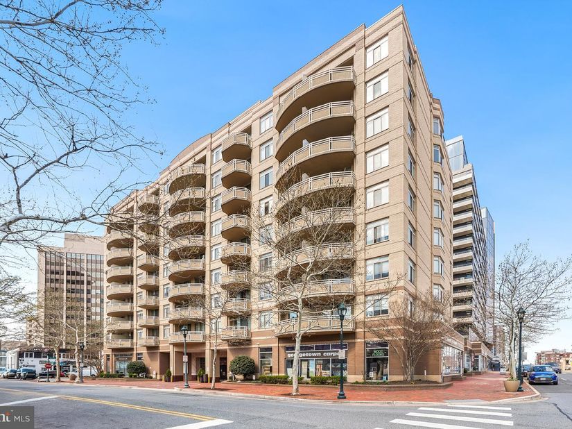 4801 Fairmont Avenue 810, Bethesda MD 20814
