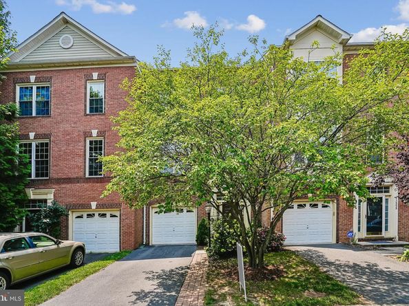 12960 Park Crescent Circle, Herndon VA 20171