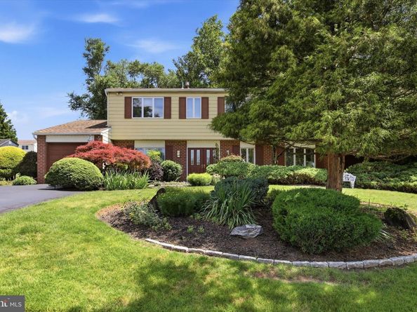 75 Toll Drive, Southampton PA 18966