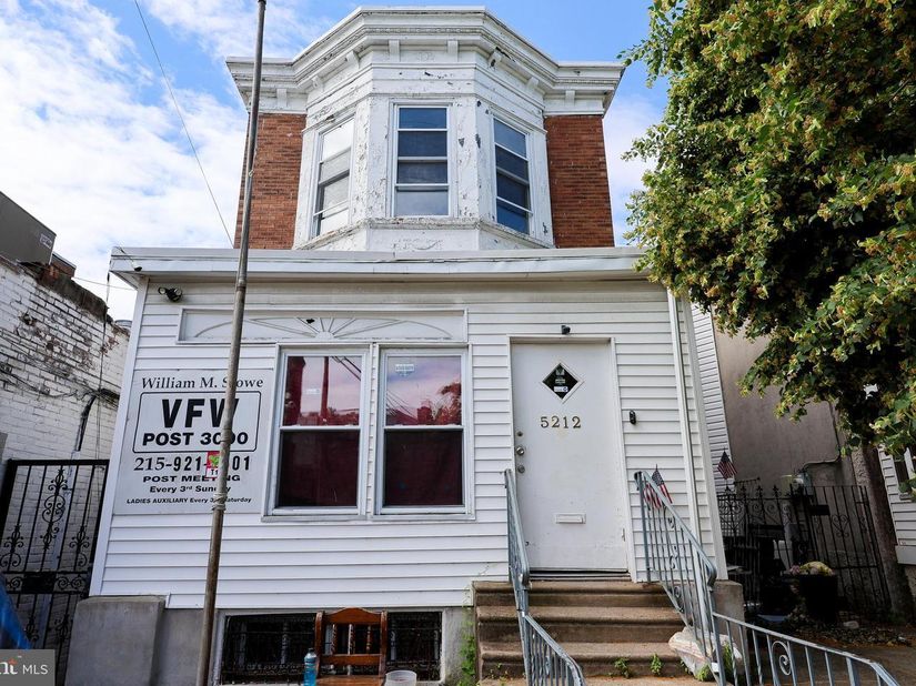 5212 Race Street, Philadelphia PA 19139