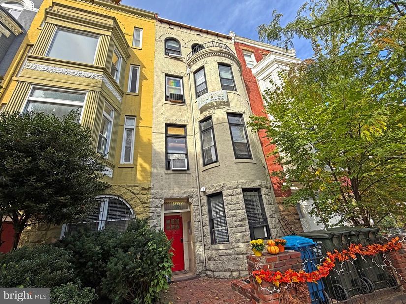 138 6TH Street NE, Washington DC 20002